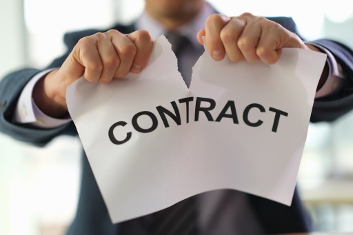 Descumprimento de Contratos